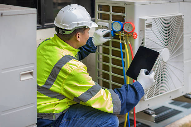 Professional Hvac technician working in Clear Lake, IA